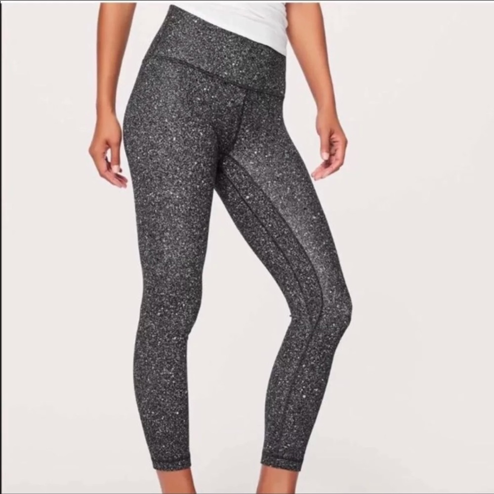 Lululemon align sz 6 21’ crops